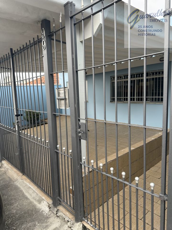 Casa Térrea para Venda - Vila Nova Galvão