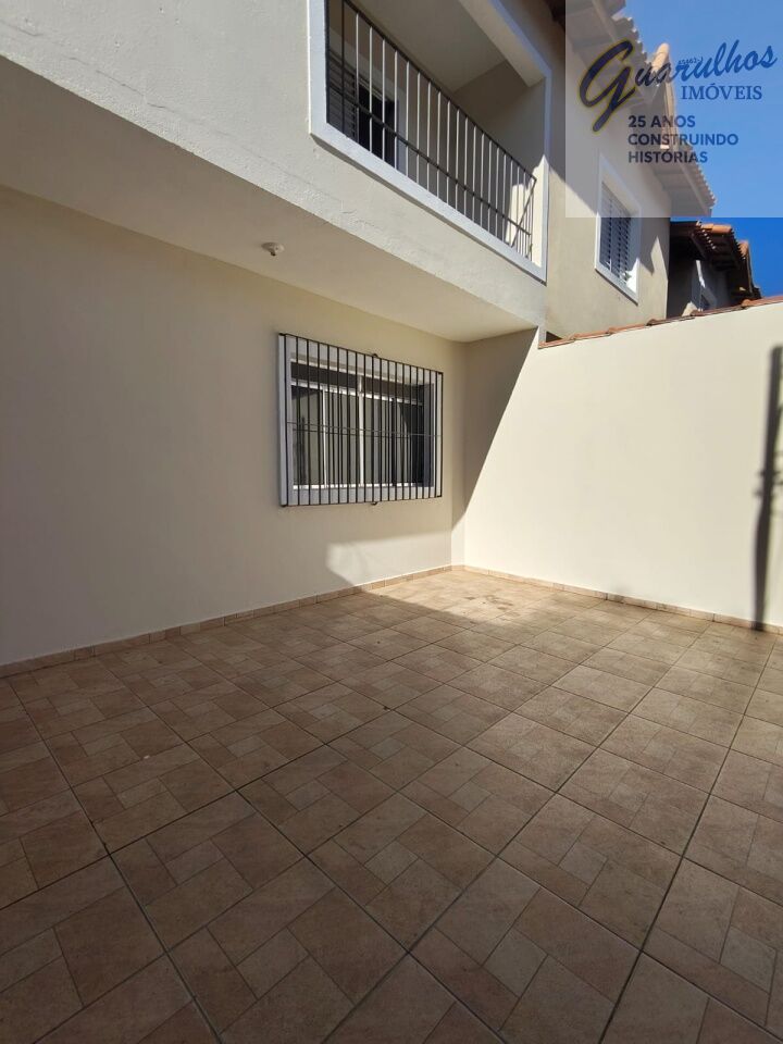 Sobrado para Locação - Vila Galvão
