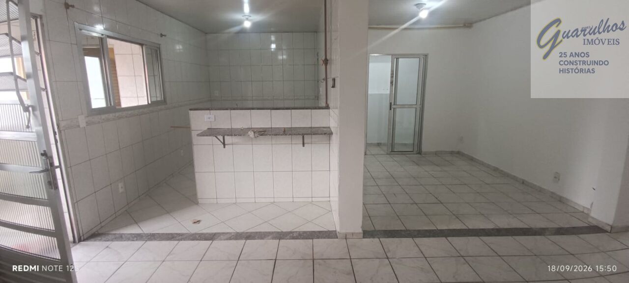Casa Assobradada para Locação - Vila Galvão