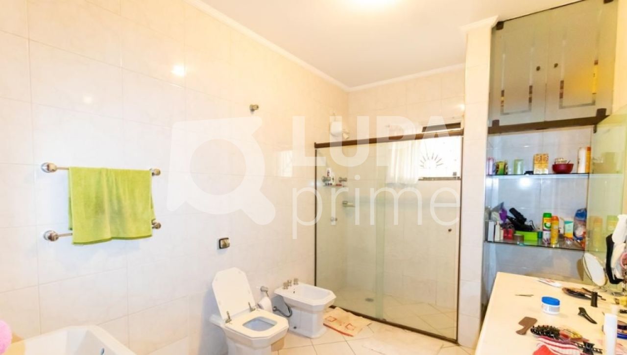 casa-terrea-venda-sao-paulo-parque-novo-mundo-3dormitorios-5vagas-250m2-LM1516