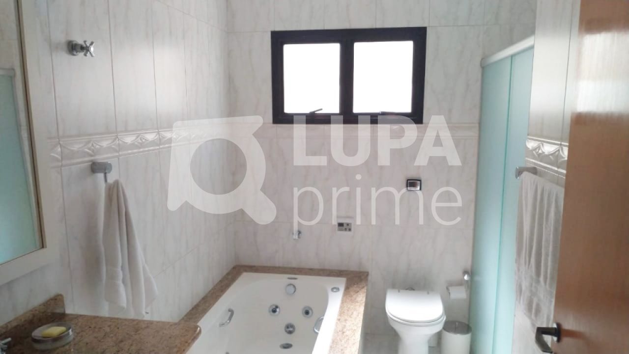 sobrado-venda-sao-paulo-vila-sabrina-2dormitorios-1suite-2vagas-160m2-LM15724