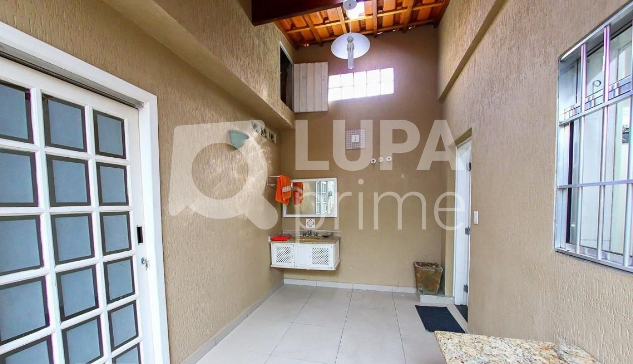 sobrado-venda-sao-paulo-vila-medeiros-3dormitorios-3suites-4vagas-207m2-LM17636
