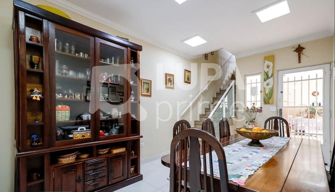 sobrado-venda-sao-paulo-vila-sabrina-3dormitorios-3suites-2vagas-176m2-LM18050
