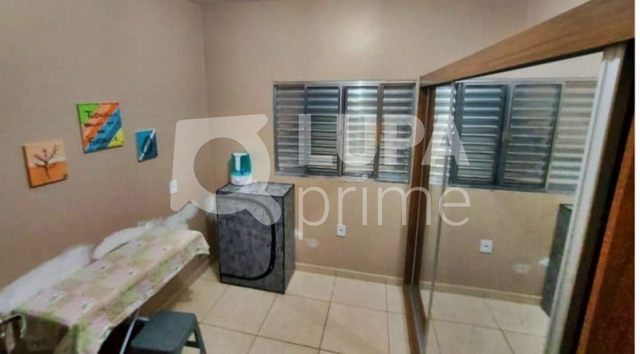 casa-terrea-venda-sao-paulo-vila-maria-8dormitorios-2vagas-250m2-LM19493