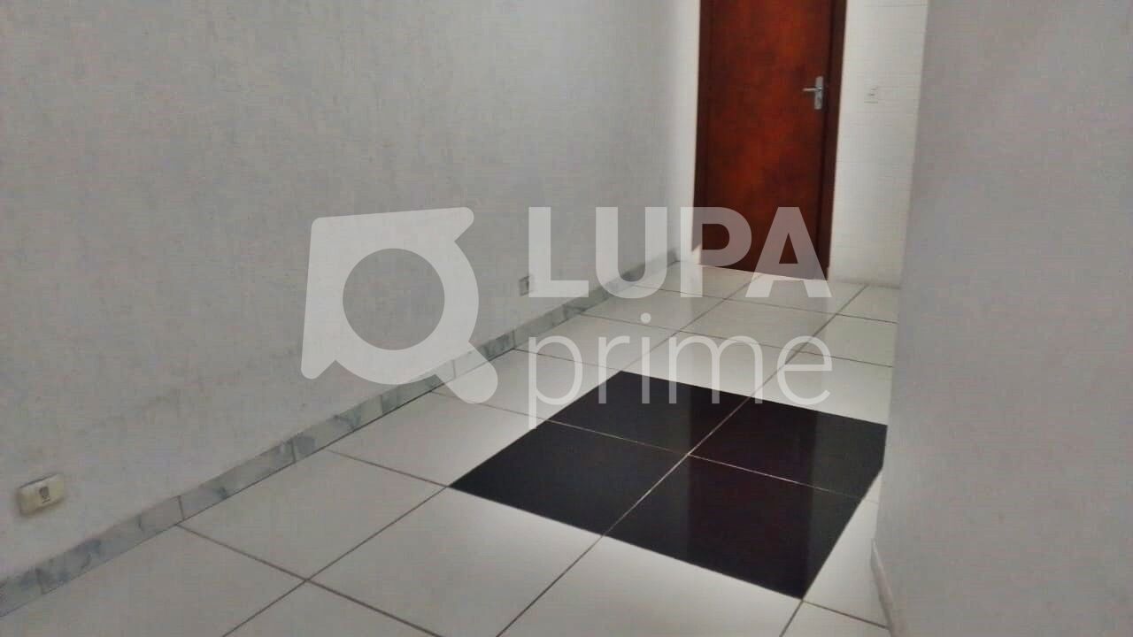 Casa, 4 quartos, 240 m² - Foto 5