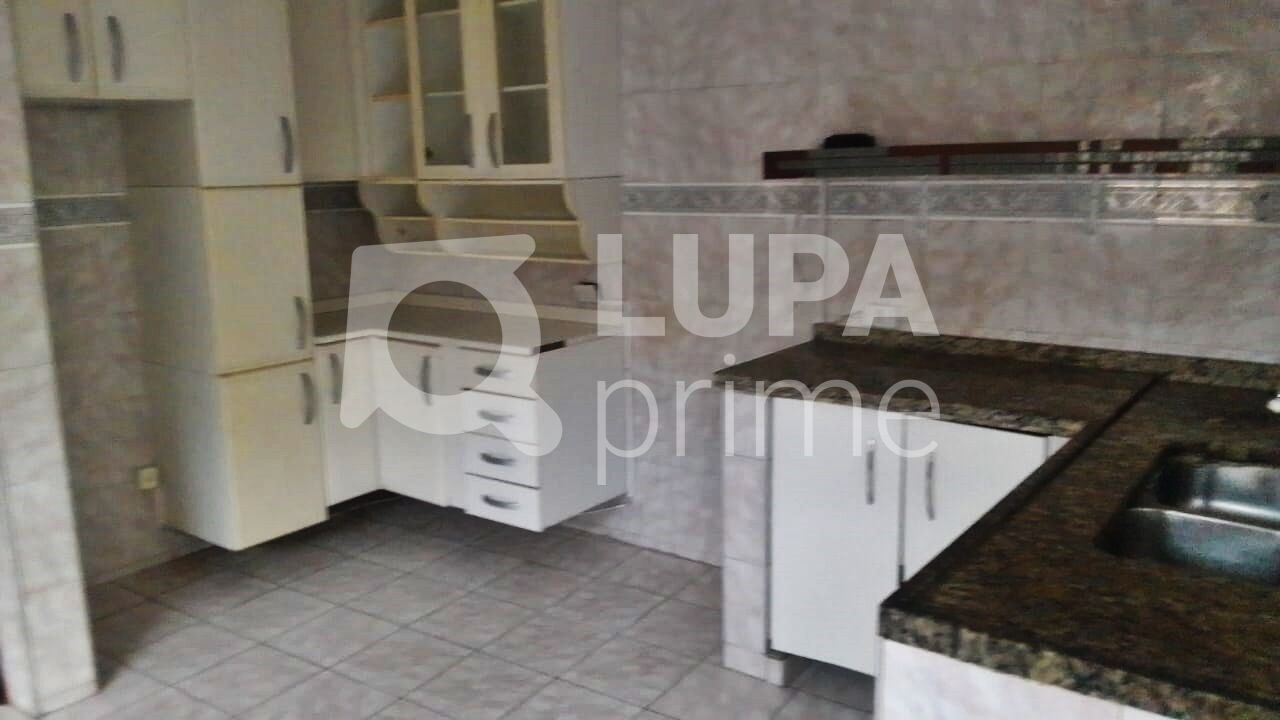 Casa, 4 quartos, 240 m² - Foto 8