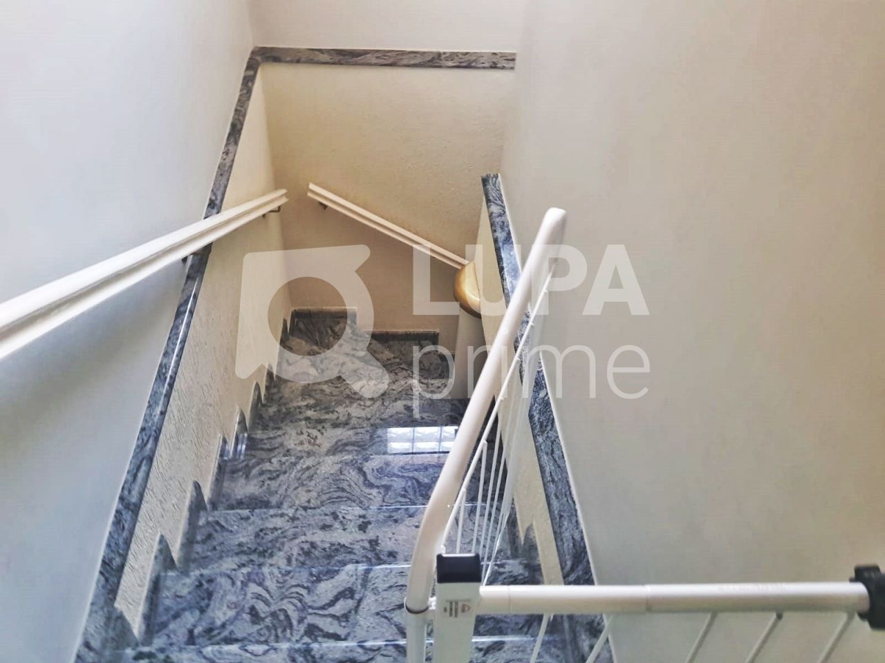 sobrado-venda-guarulhos-vila-galvao-3dormitorios-1suite-2vagas-320m2-LM20852