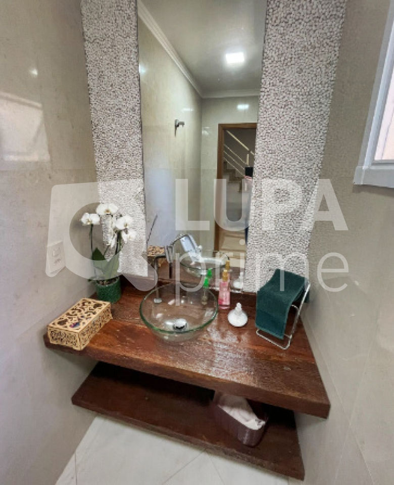 sobrado-venda-sao-paulo-vila-guilherme-5dormitorios-1suite-2vagas-166m2-LM23142