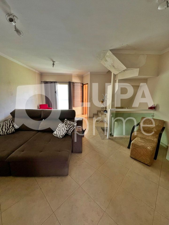 casa-terrea-venda-sao-paulo-vila-guilherme-3dormitorios-1suite-2vagas-217m2-LM23241