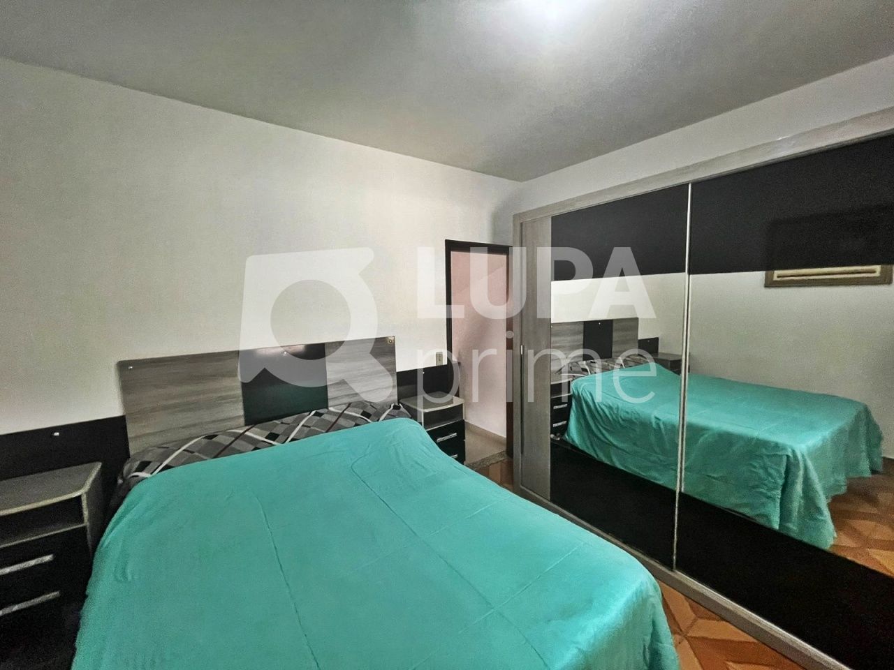 sobrado-venda-sao-paulo-vila-sabrina-5dormitorios-1suite-2vagas-200m2-LM24748