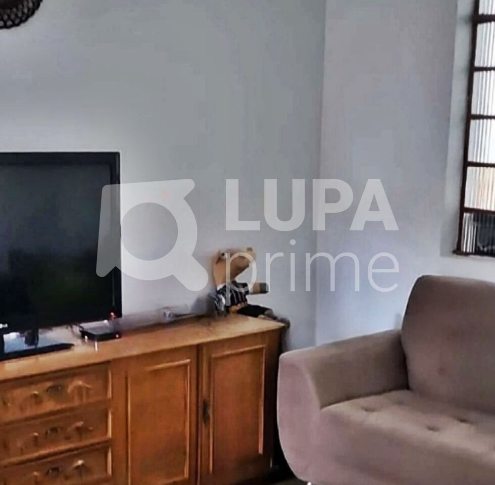 Casa, 4 quartos, 136 m² - Foto 2