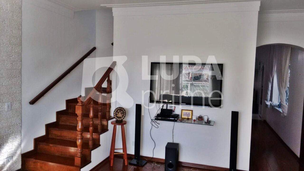 sobrado-venda-sao-paulo-parada-inglesa-3dormitorios-1suite-3vagas-210m2-LM25605
