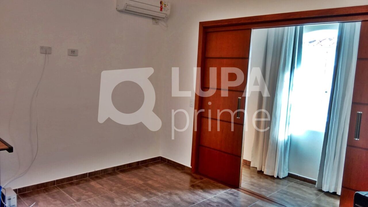 sobrado-venda-sao-paulo-parada-inglesa-3dormitorios-1suite-3vagas-210m2-LM25605