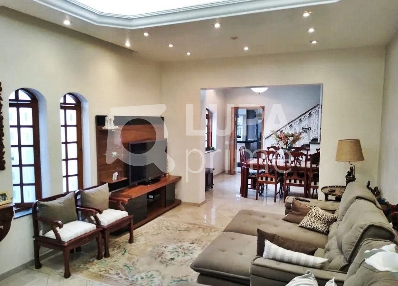 sobrado-venda-sao-paulo-vila-gustavo-3dormitorios-2suites-2vagas-200m2-LM26075