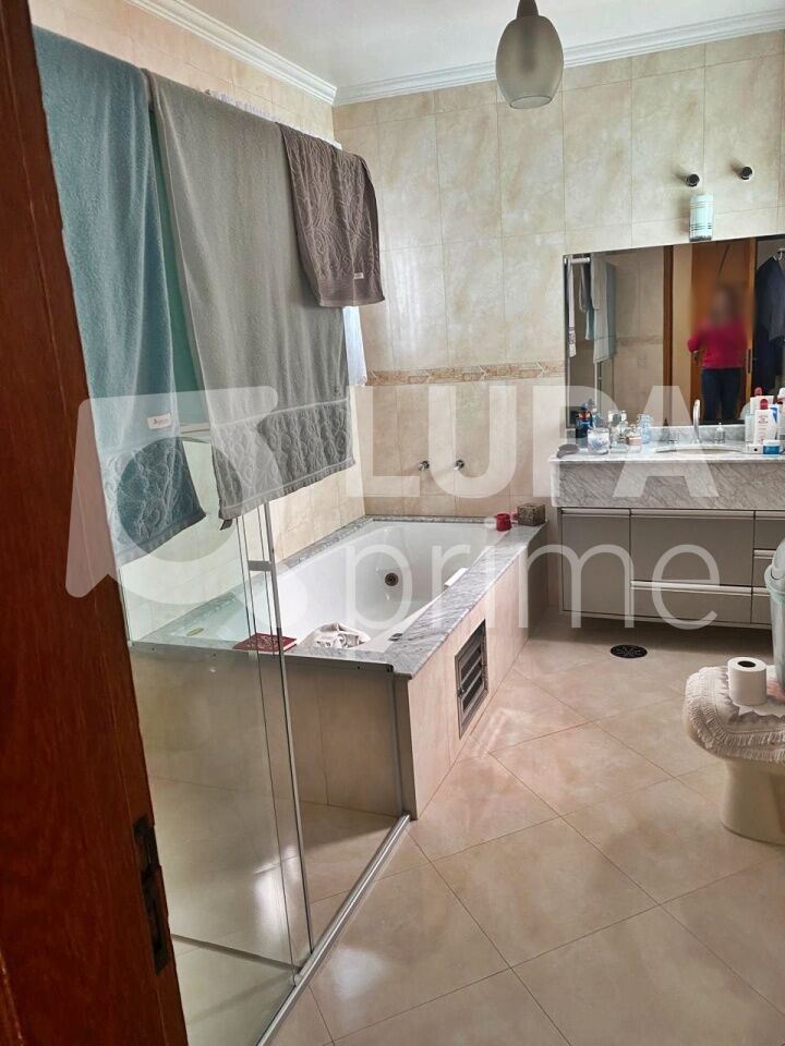 sobrado-venda-sao-paulo-vila-guilherme-5dormitorios-1suite-3vagas-329m2-LM26187