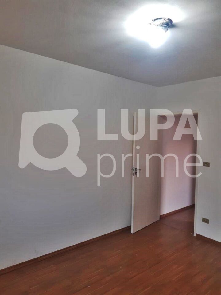 sobrado-venda-sao-paulo-vila-guilherme-3dormitorios-2suites-6vagas-224m2-LM26622