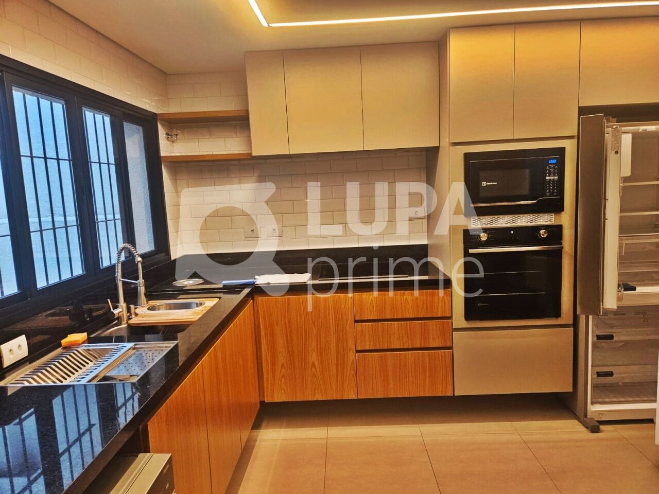 sobrado-venda-sao-paulo-vila-guilherme-3dormitorios-1suite-2vagas-156m2-LM28165