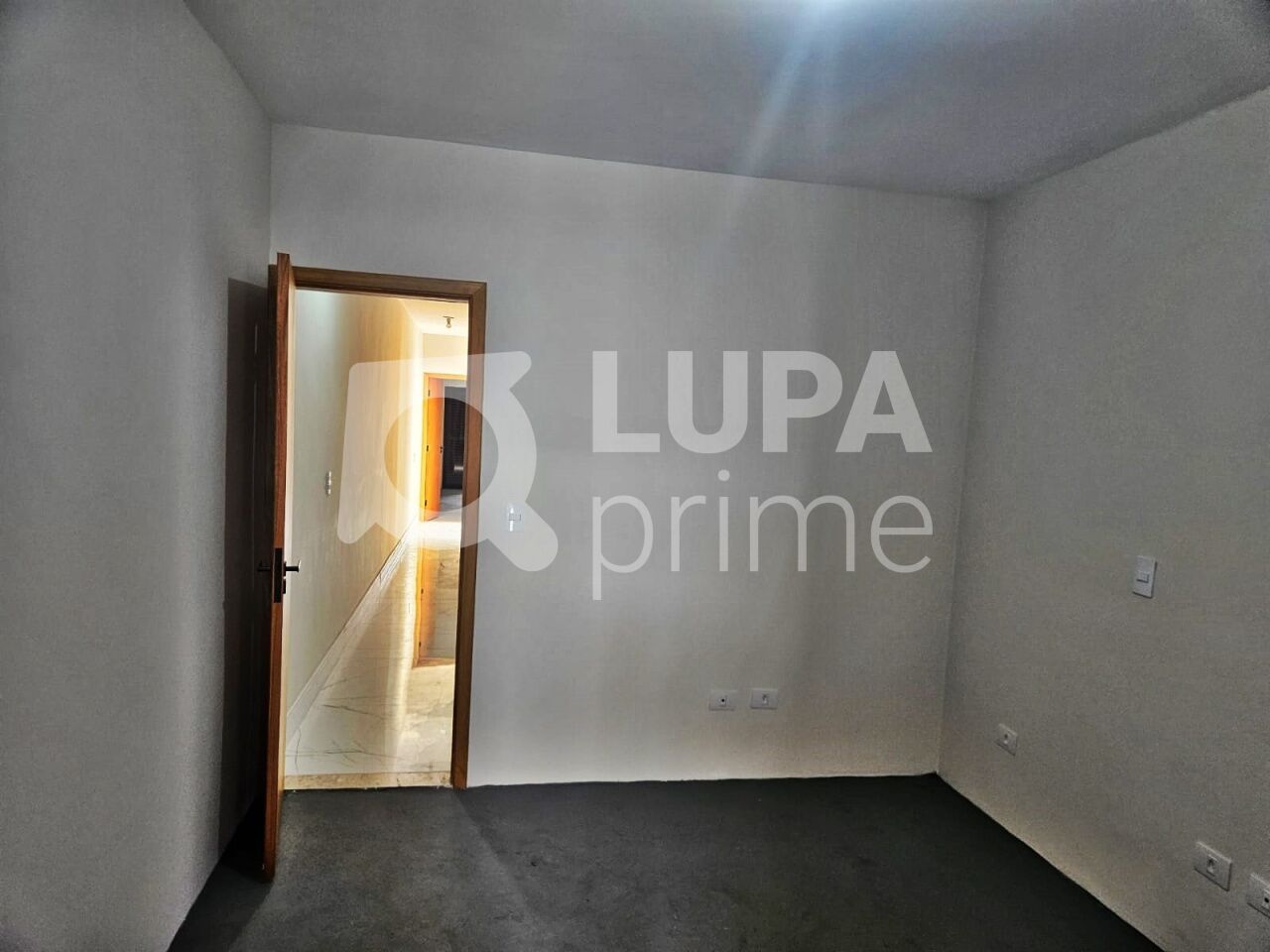 sobrado-venda-sao-paulo-vila-guilherme-3dormitorios-3suites-2vagas-108m2-LM29037