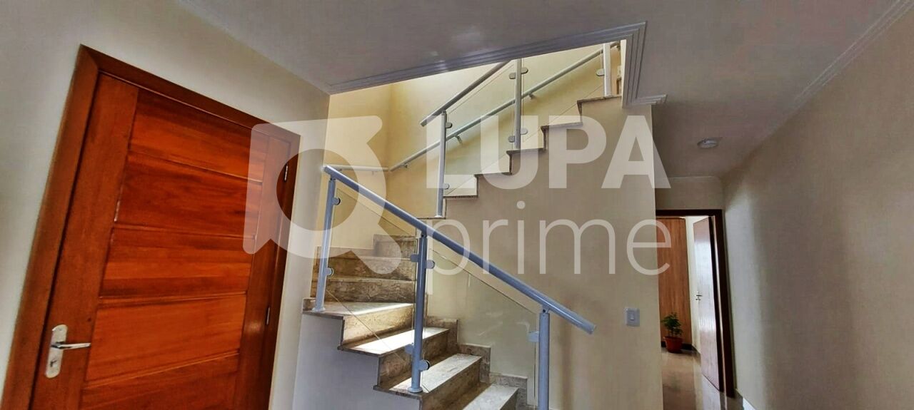 sobrado-venda-guarulhos-vila-galvao-3dormitorios-1suite-3vagas-131m2-LM29586