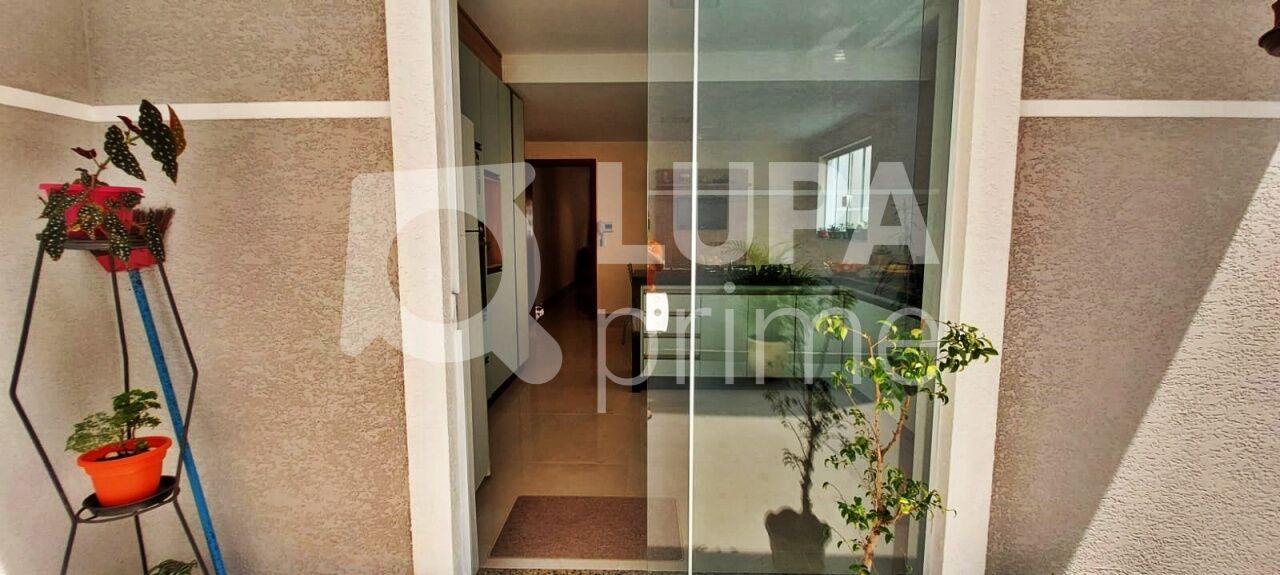 sobrado-venda-guarulhos-vila-galvao-3dormitorios-1suite-3vagas-131m2-LM29586