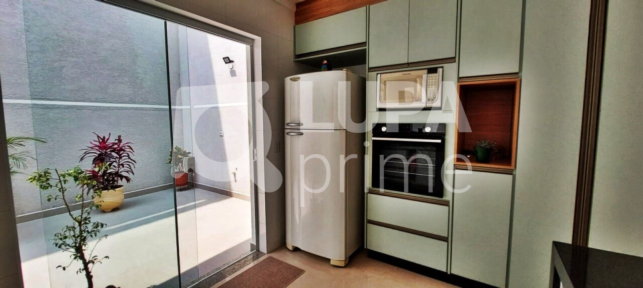 sobrado-venda-guarulhos-vila-galvao-3dormitorios-1suite-3vagas-131m2-LM29586