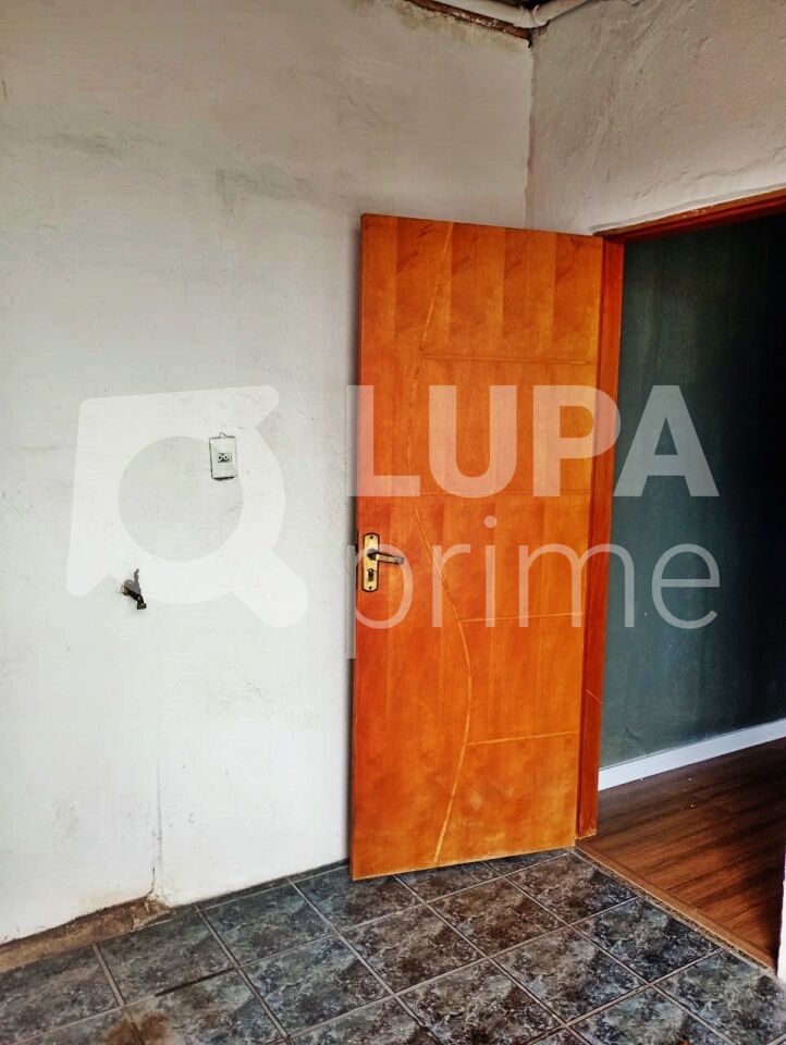 casa-terrea-venda-sao-paulo-vila-formosa-7dormitorios-1suite-3vagas-250m2-LM29794