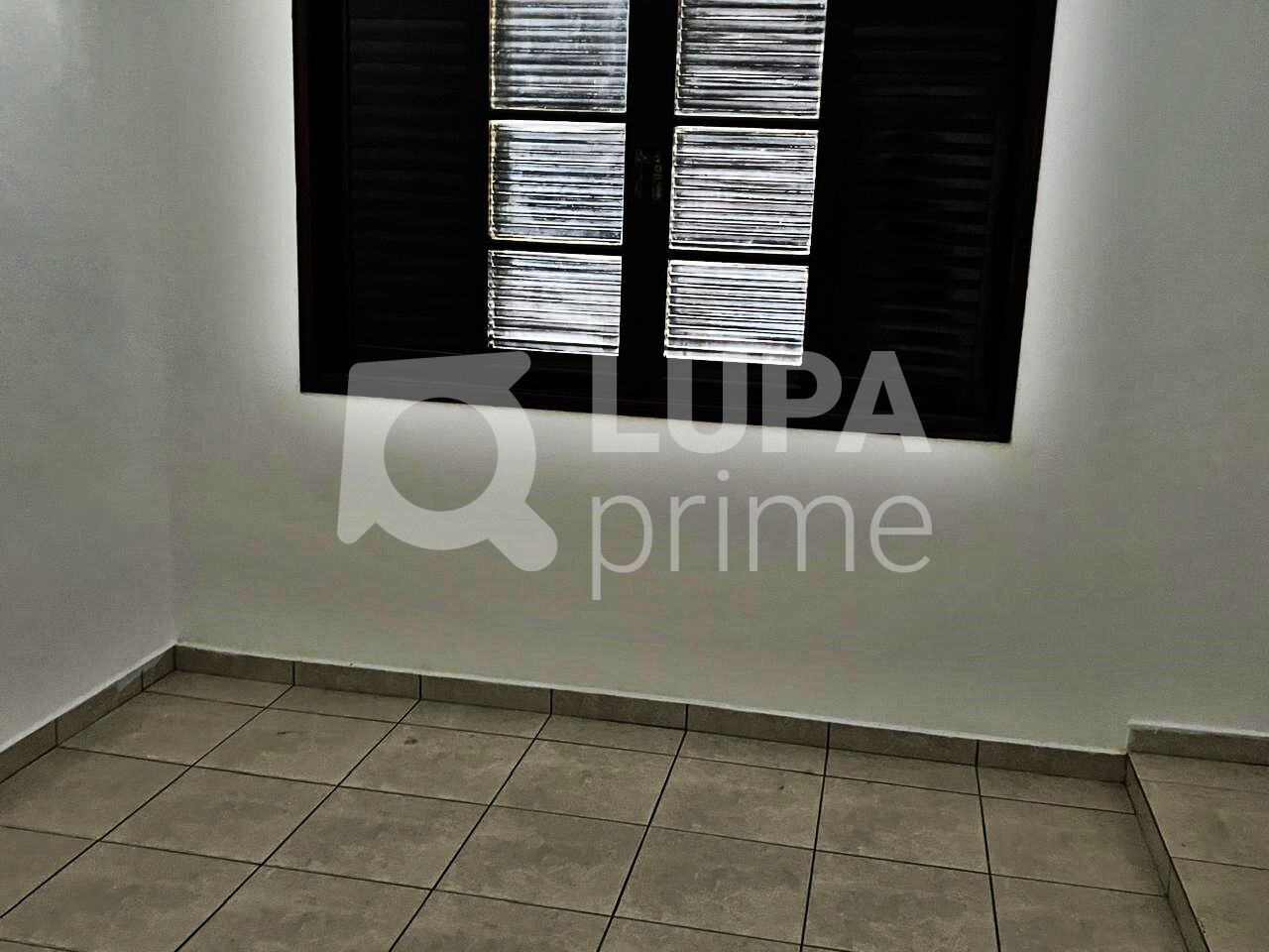 sobrado-locacao-sao-paulo-vila-maria-alta-3dormitorios-1suite-4vagas-200m2-LM30335