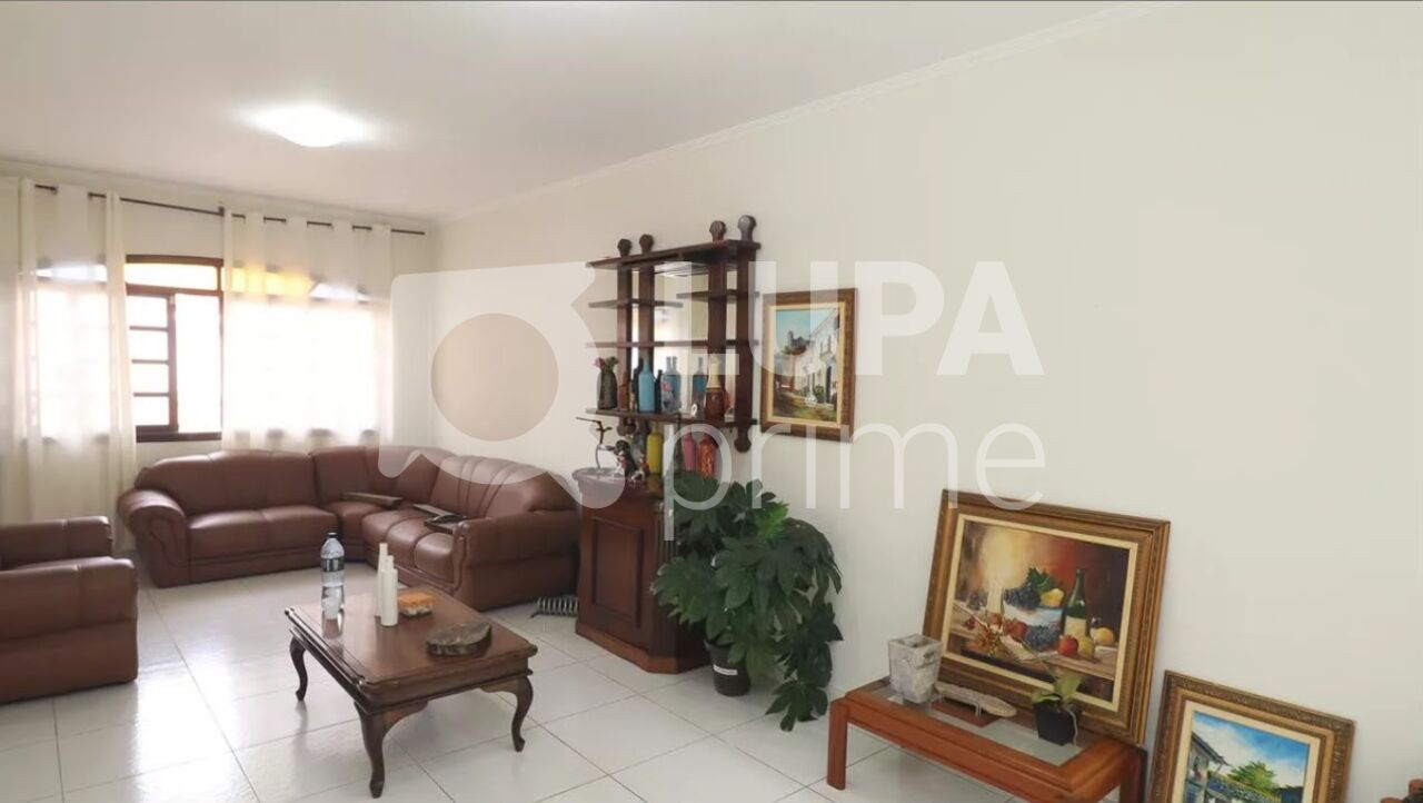 Casa, 4 quartos, 306 m² - Foto 3