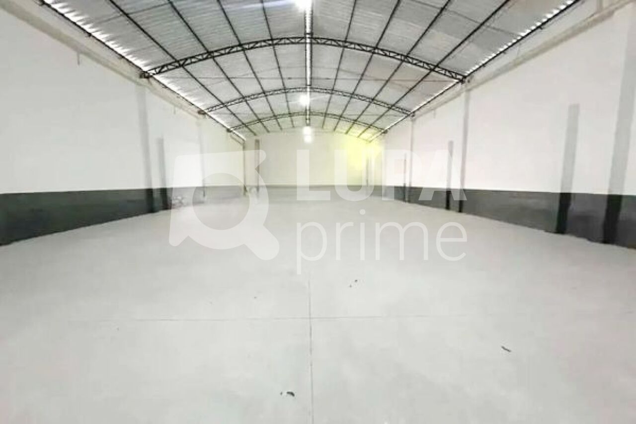 Depósito-Galpão, 850 m² - Foto 2