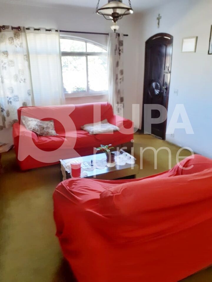 Casa, 3 quartos, 131 m² - Foto 1