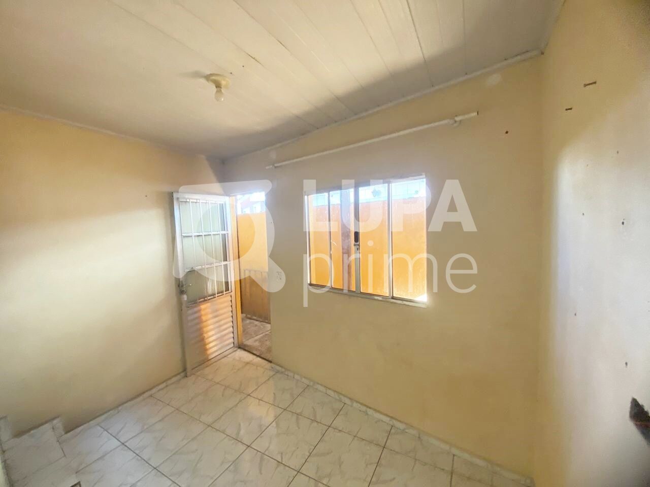 Casa, 1 quarto, 30 m² - Foto 2