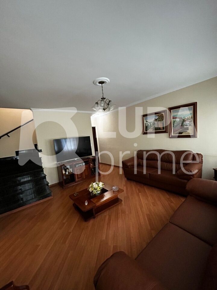 Casa, 3 quartos, 200 m² - Foto 2
