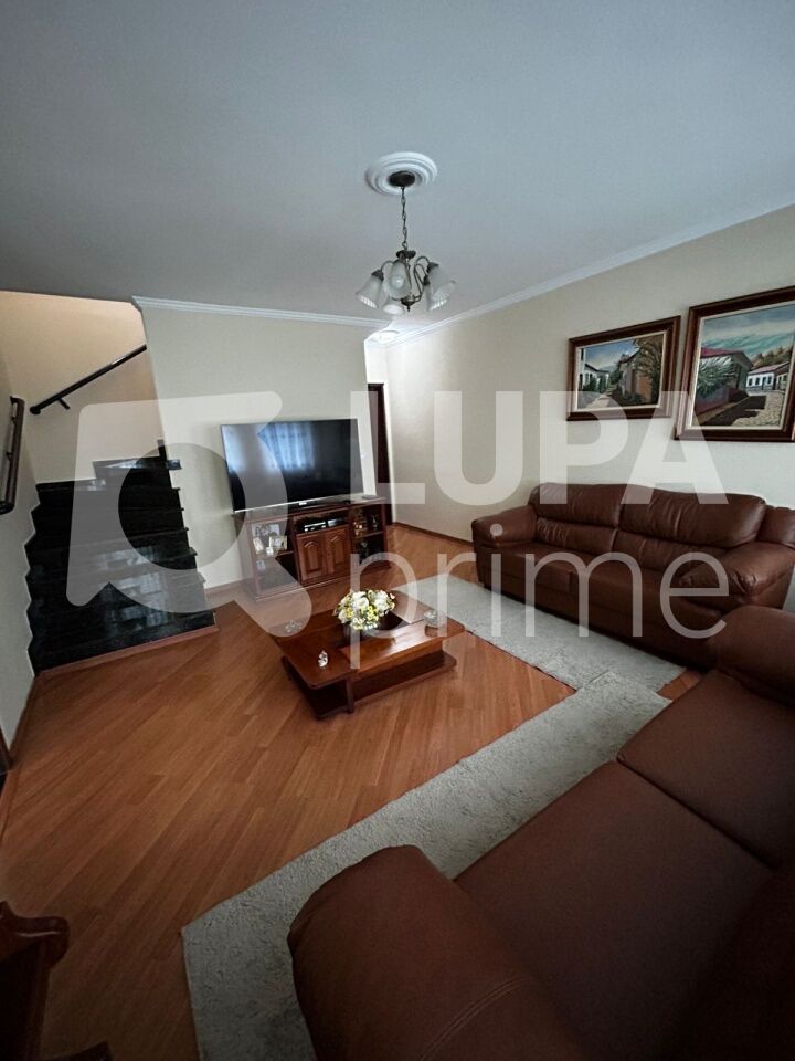 Casa, 3 quartos, 200 m² - Foto 1