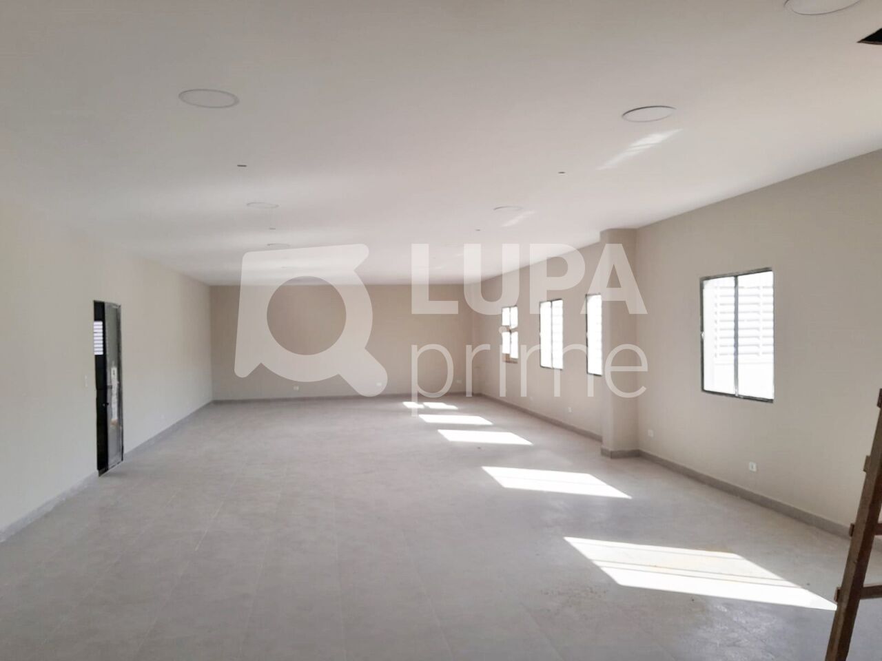 Depósito-Galpão, 2500 m² - Foto 1
