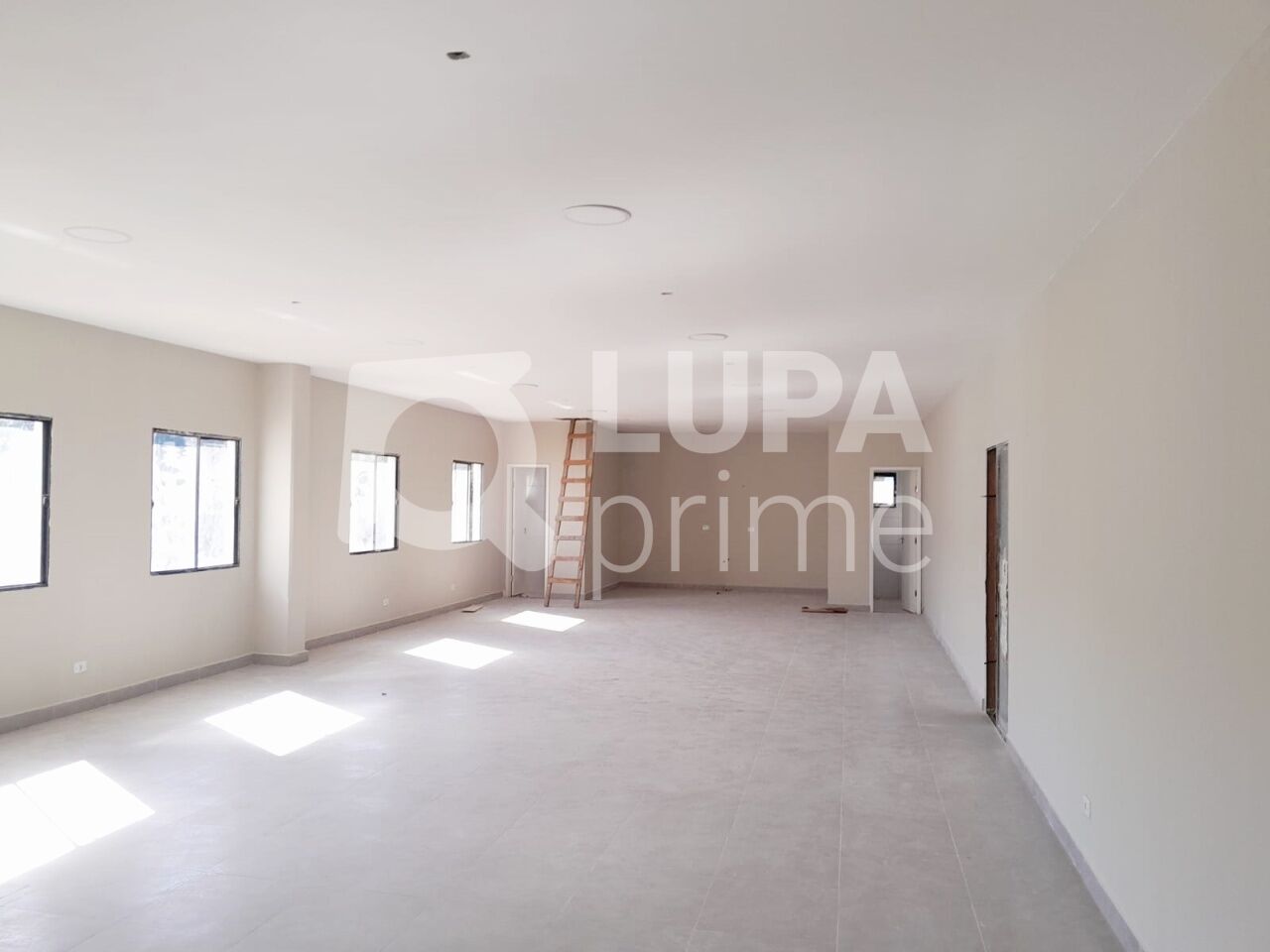 Depósito-Galpão, 2500 m² - Foto 2