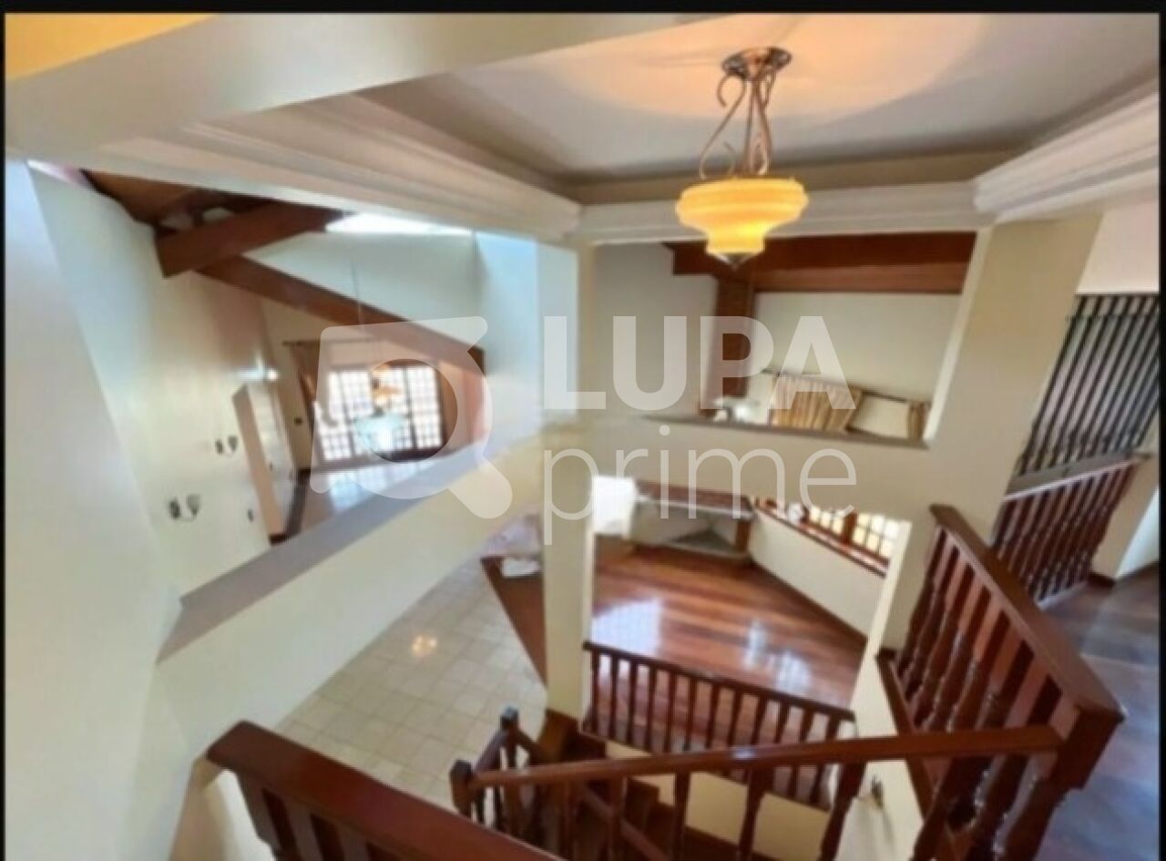 Casa, 3 quartos, 350 m² - Foto 2