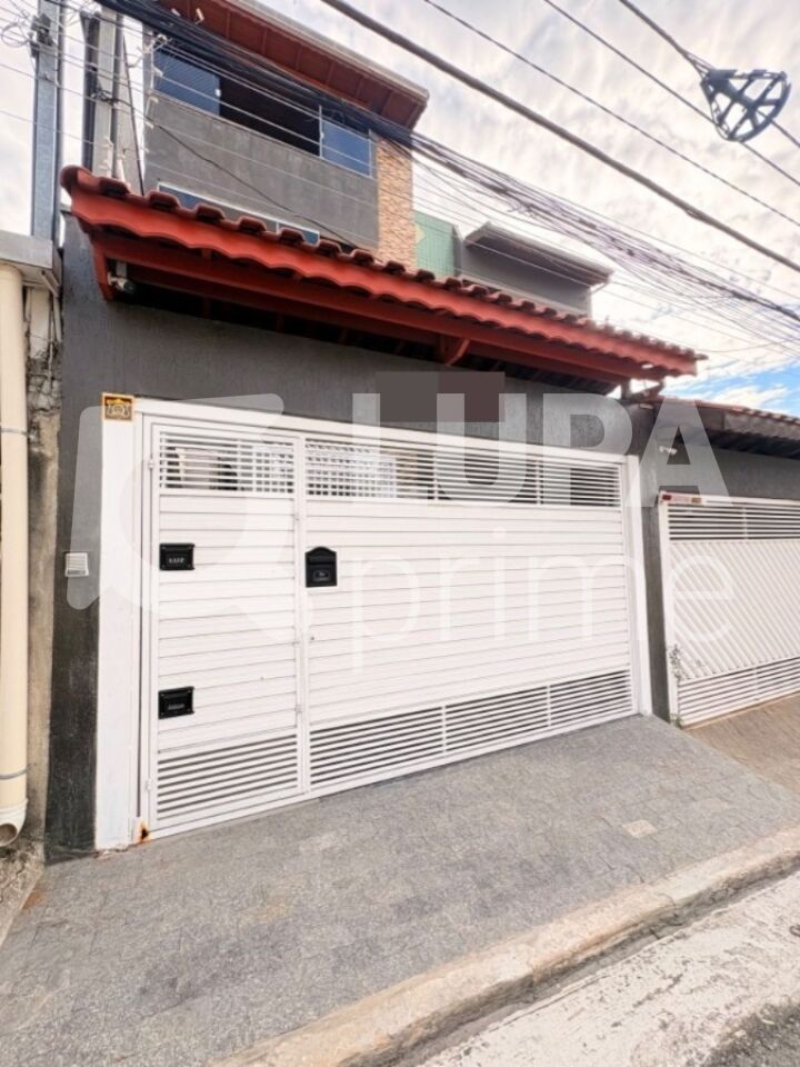 Casa, 6 quartos, 182 m² - Foto 1