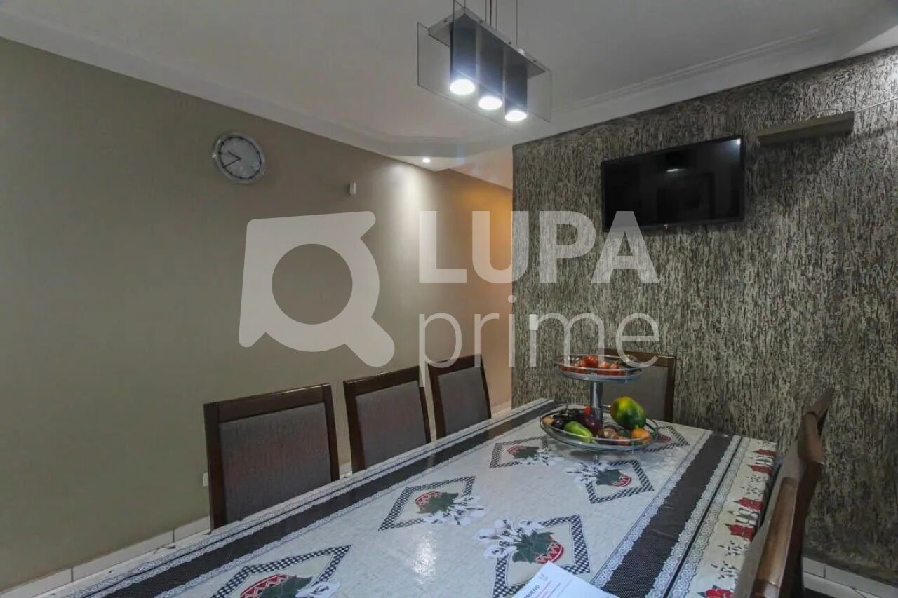 Casa, 6 quartos, 182 m² - Foto 8