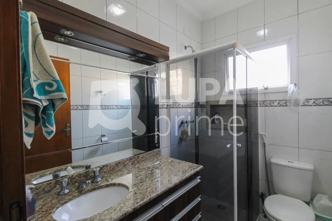 Casa, 6 quartos, 182 m² - Foto 28