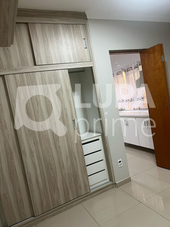 Casa, 3 quartos, 200 m² - Foto 11