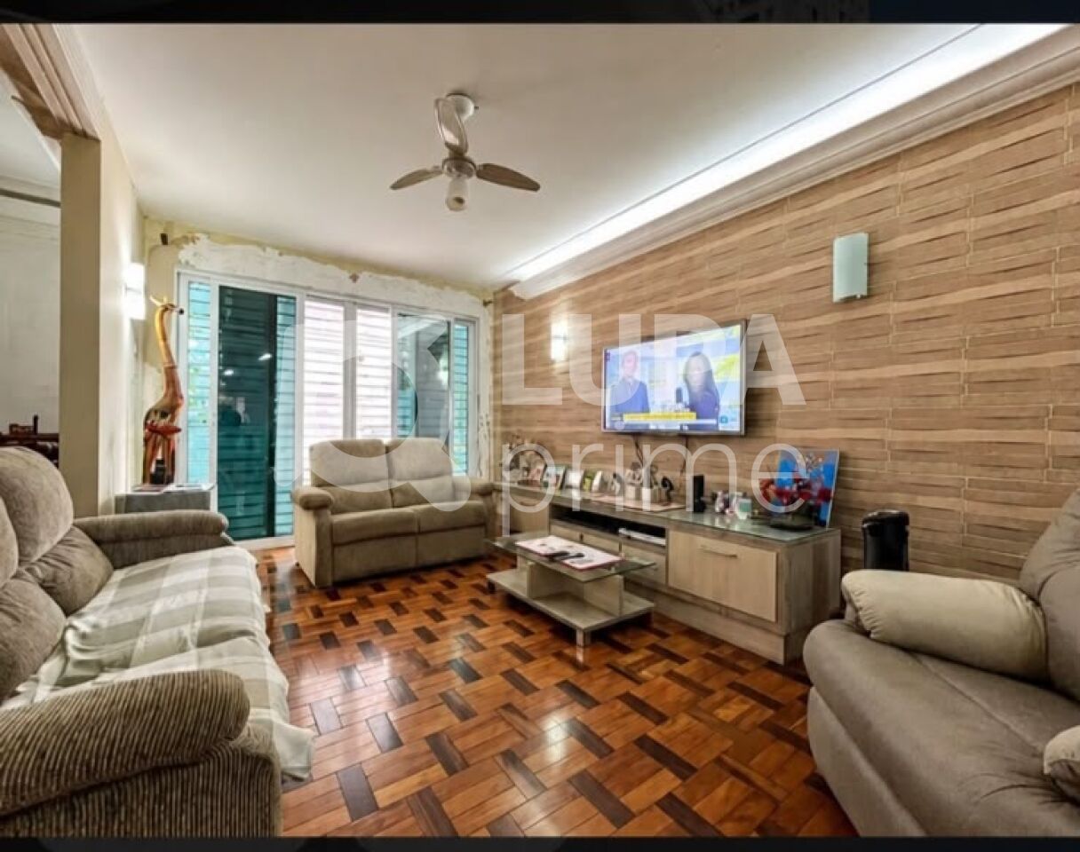 Casa, 3 quartos, 248 m² - Foto 1