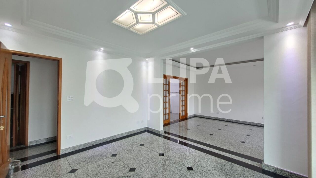 Casa, 4 quartos, 268 m² - Foto 2