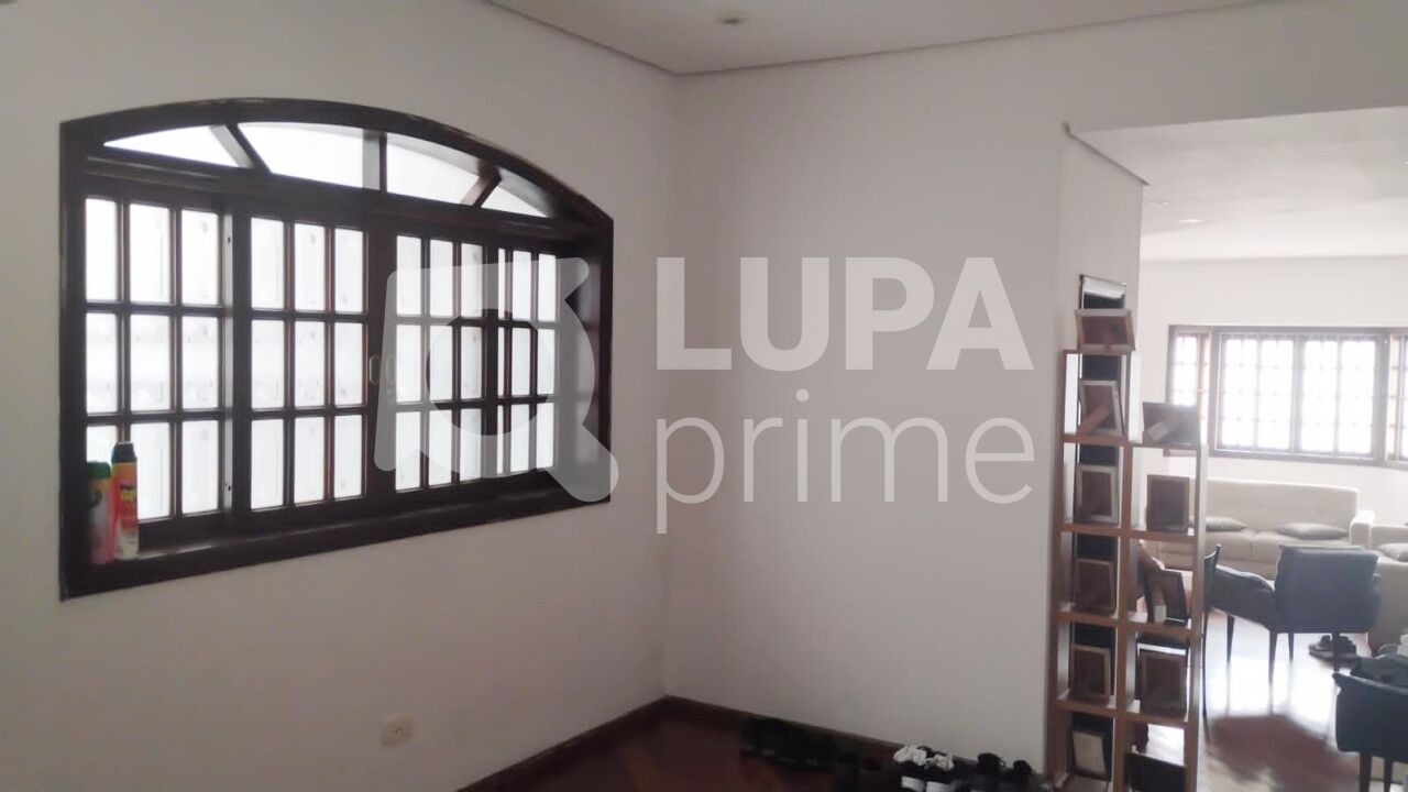 Casa, 4 quartos, 200 m² - Foto 3
