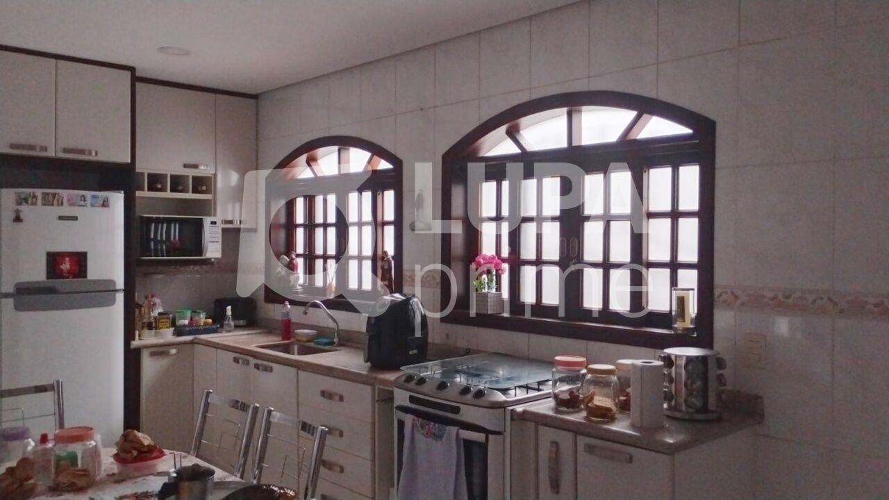Casa, 4 quartos, 200 m² - Foto 11