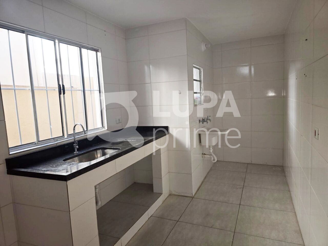 Casa, 1 quarto, 30 m² - Foto 1