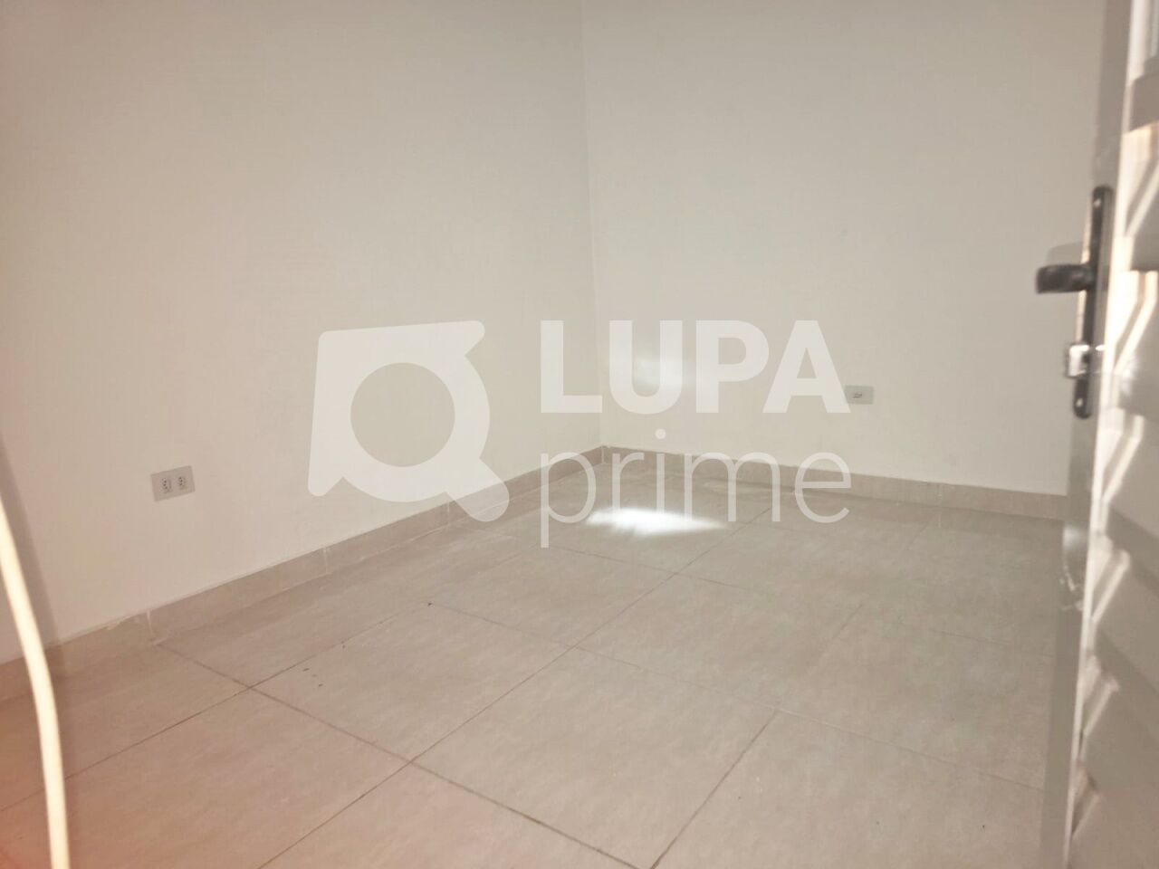 Casa, 1 quarto, 30 m² - Foto 2