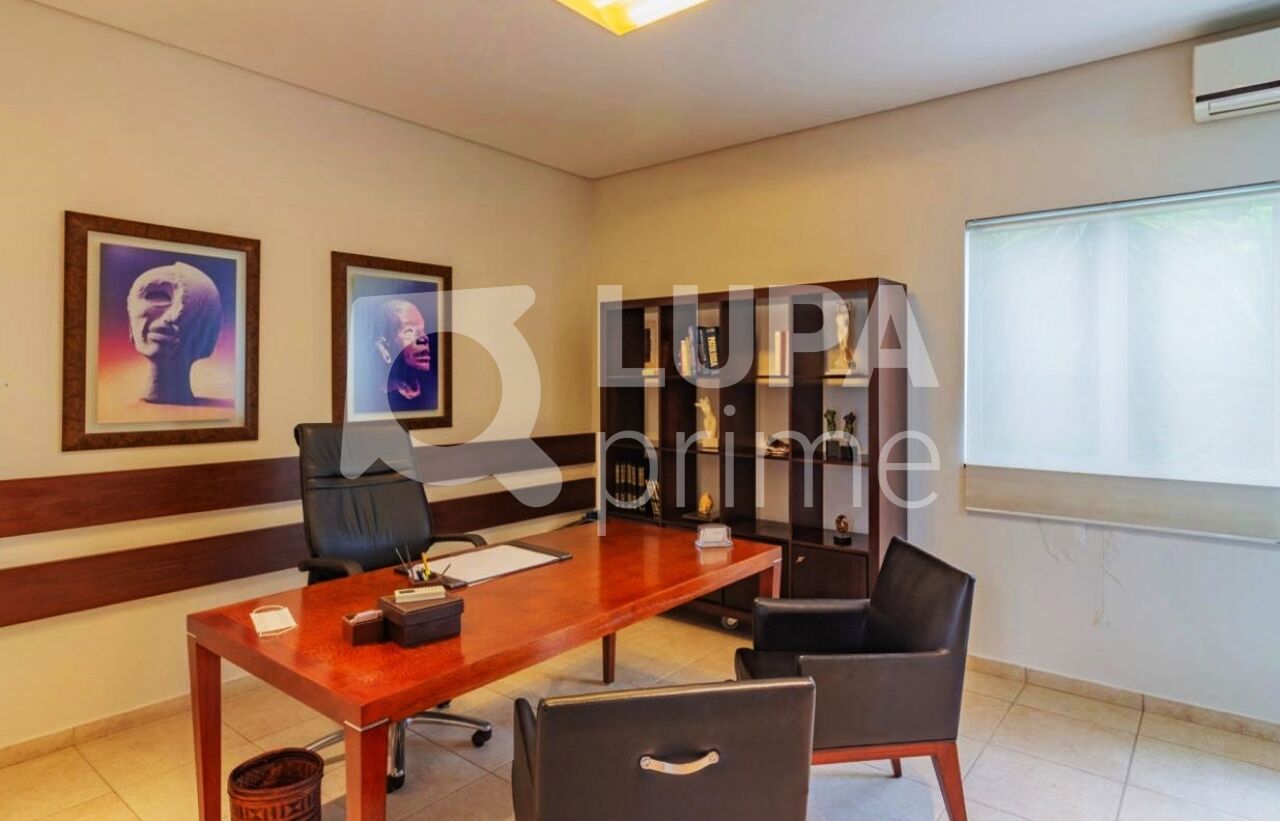 Prédio Inteiro, 261 m² - Foto 2