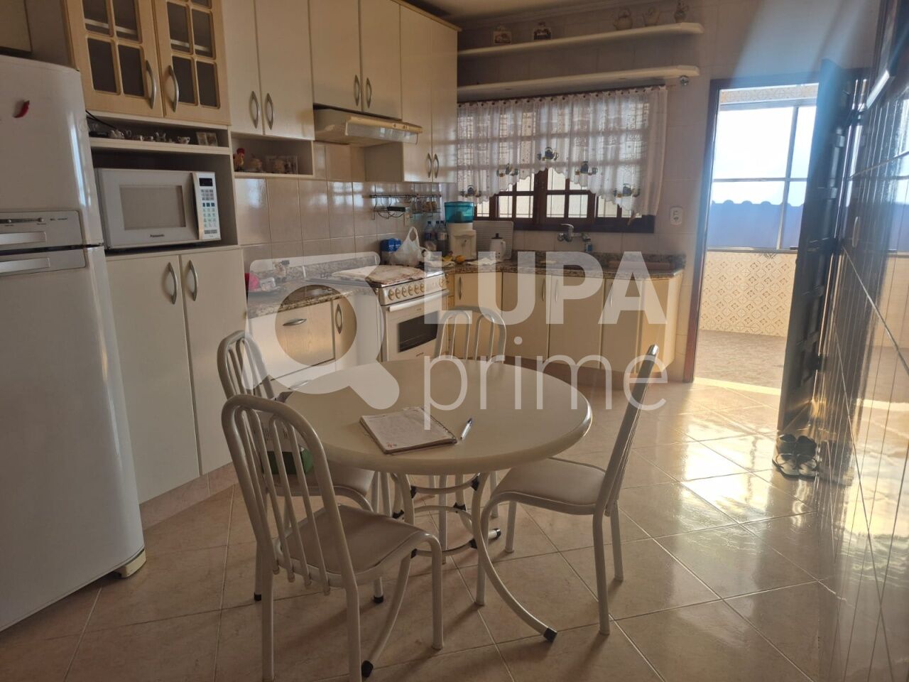 Casa, 4 quartos, 330 m² - Foto 27
