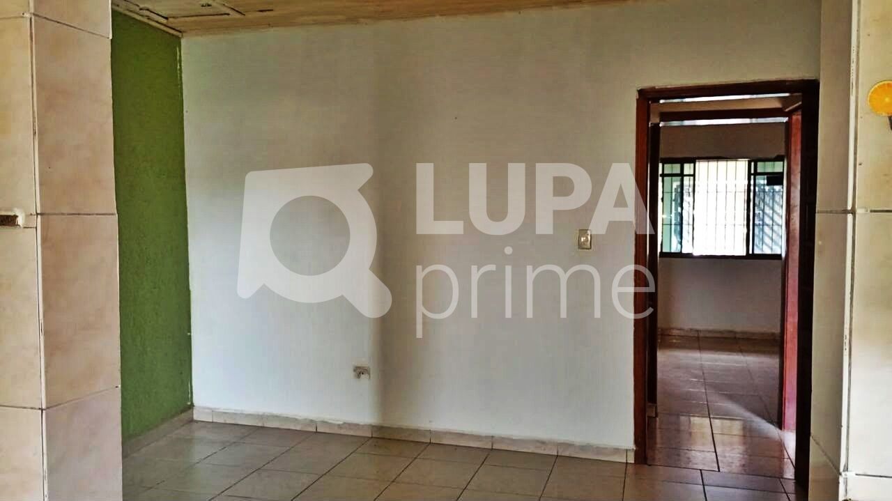 Casa, 4 quartos, 153 m² - Foto 2