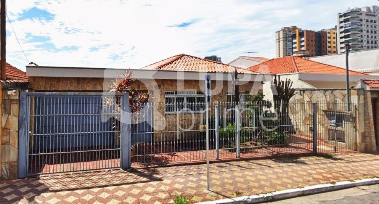 Casa, 4 quartos, 246 m² - Foto 1